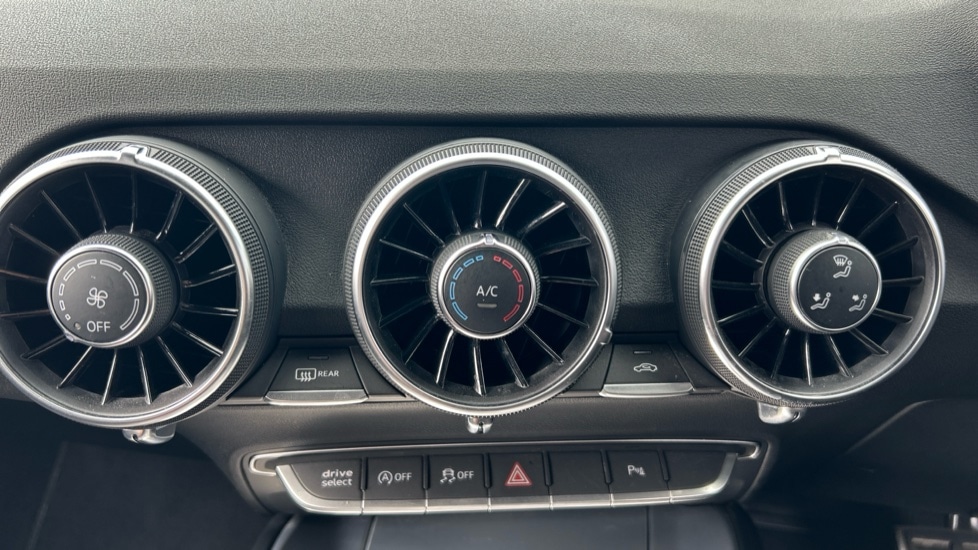 Used Audi TT 2023 for sale - 76100045: Photo 16