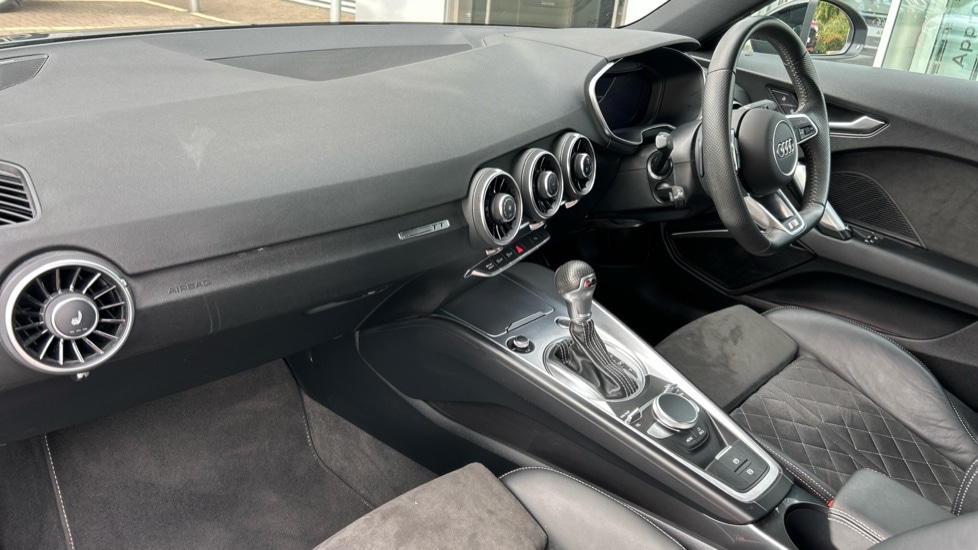 Used Audi TT 2023 for sale - 76100045: Photo 2