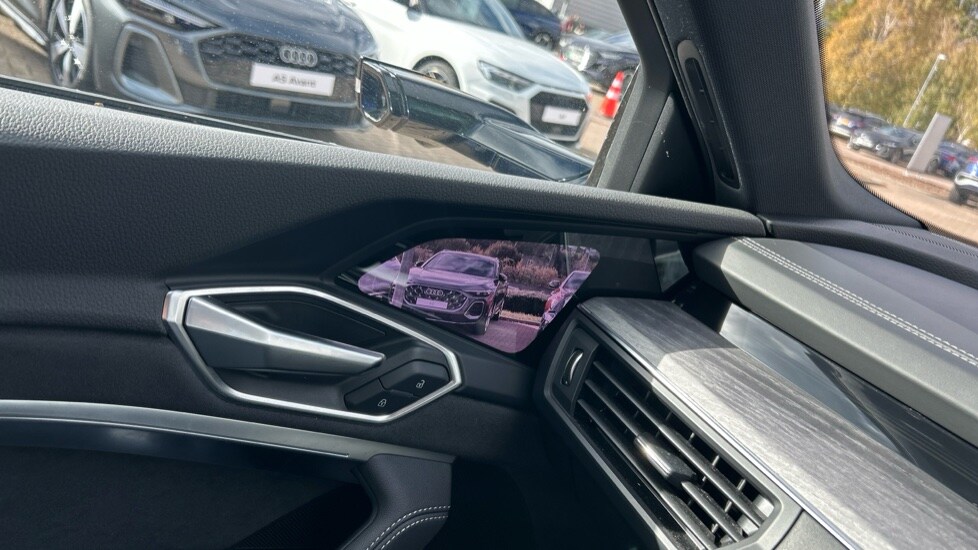Used Audi e-tron 2021 for sale - 76731442: Photo 49