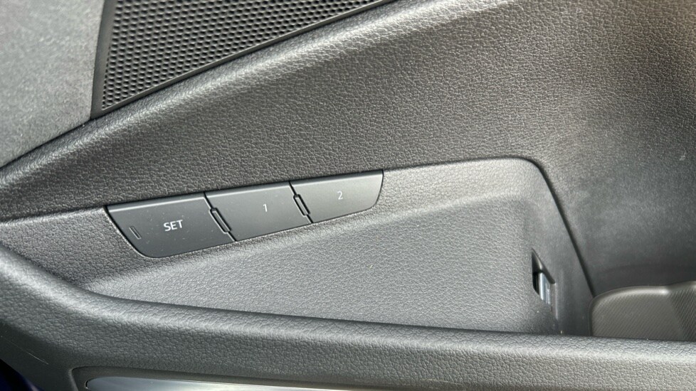 Used Audi e-tron 2021 for sale - 76731442: Photo 63