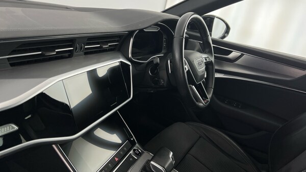 Used Audi A6 2022 for sale - 76161199: Photo 2