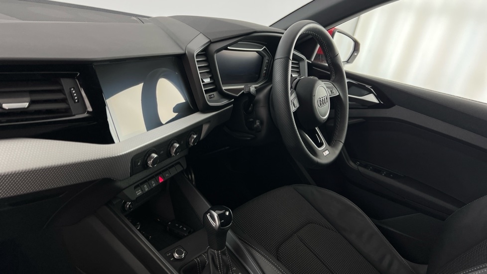 Used Audi A1 2024 for sale - 76788194: Photo 2