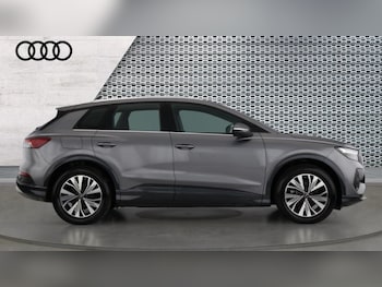 Used Audi Q4 e-tron 2024 for sale - 76552439: Photo