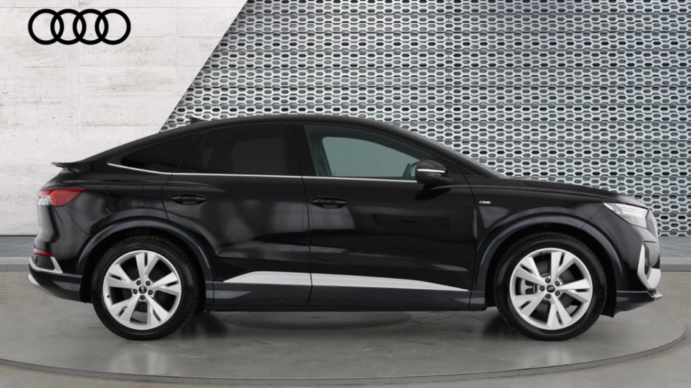 Used Audi Q4 e-tron 2024 for sale - 76731433: Photo 4