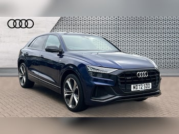 Audi - Q8