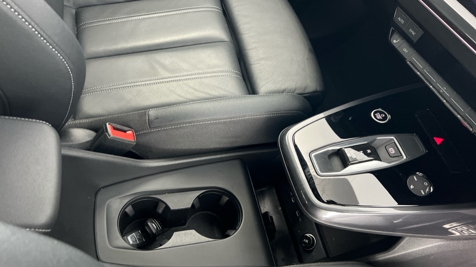 Used Audi Q4 e-tron 2021 for sale - 76487489: Photo 29