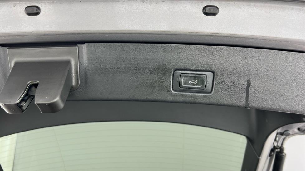 Used Audi Q4 e-tron 2021 for sale - 76487489: Photo 56