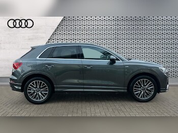 Used Audi Q3 2025 for sale - 76738056: Photo