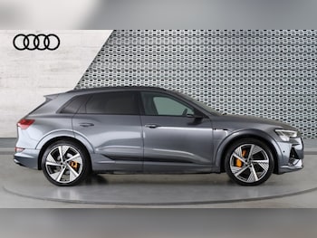 Used Audi e-tron 2021 for sale - 76731471: Photo