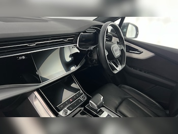 Used Audi Q7 2021 for sale - 76868625: Photo