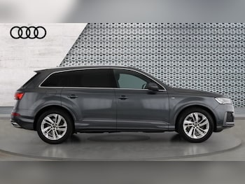 Used Audi Q7 2021 for sale - 76868625: Photo