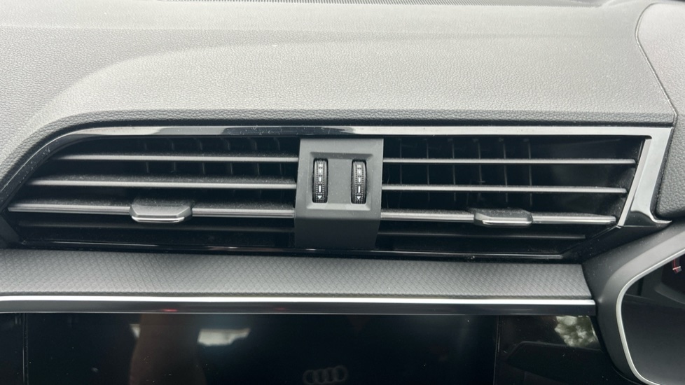 Used Audi Q3 2019 for sale - 76593782: Photo 16