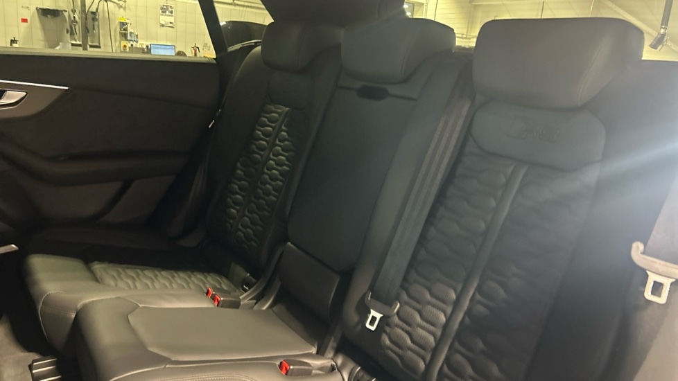 Used Audi RS Q8 2025 for sale - 76788339: Photo 15