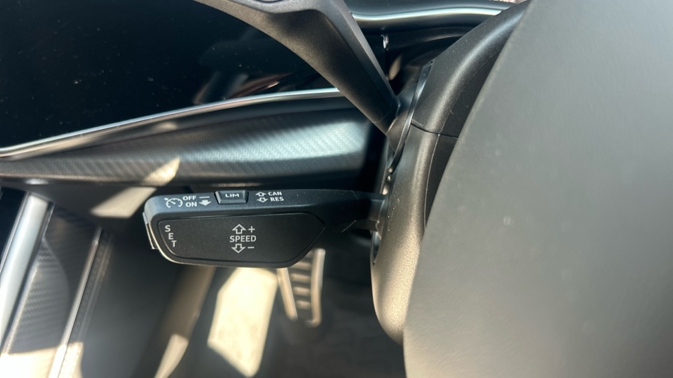 Used Audi RS Q8 2025 for sale - 76788339: Photo 45