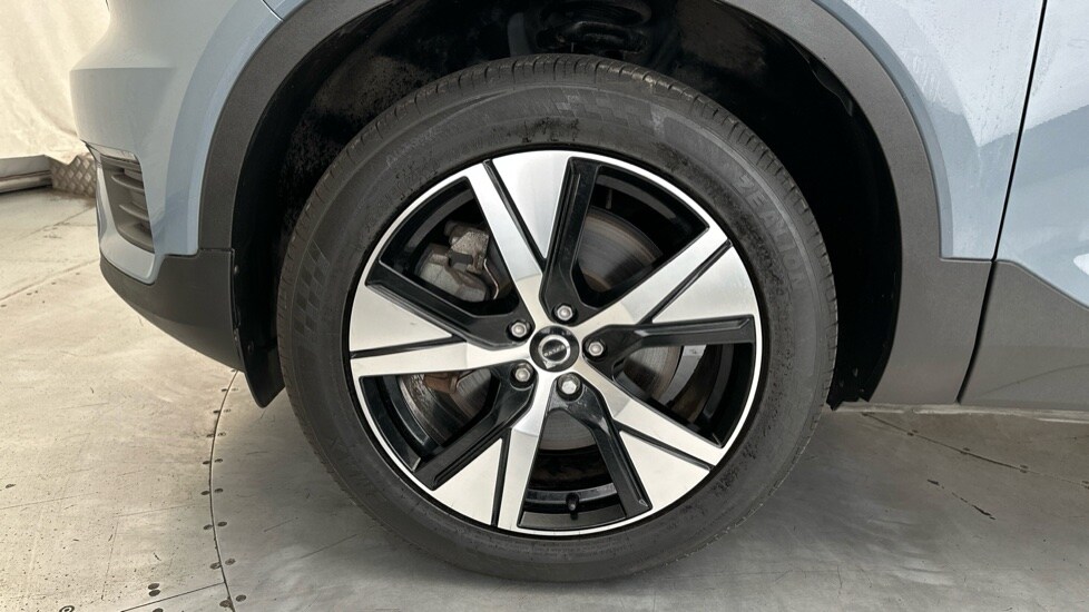 Used Volvo XC40 2021 for sale - 75992970: Photo 17