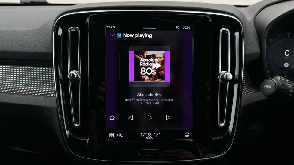Used Volvo XC40 2021 for sale - 75992970: Photo 31