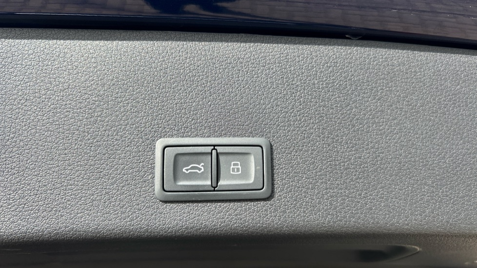 Used Audi e-tron 2021 for sale - 76458900: Photo 44