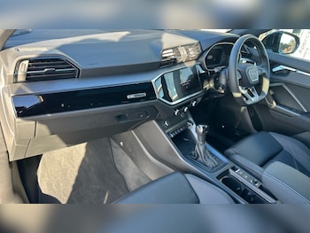 Used Audi Q3 2025 for sale - 76894810: Photo