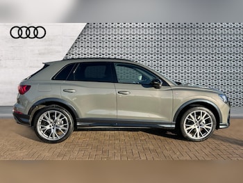 Used Audi Q3 2025 for sale - 76894810: Photo