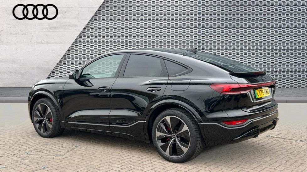 Used Audi Q6 e-tron 2025 for sale - 76415100: Photo 3