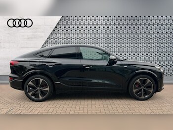 Used Audi Q6 e-tron 2025 for sale - 76415100: Photo