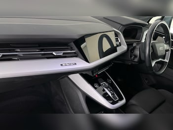 Used Audi Q4 e-tron 2022 for sale - 76229308: Photo