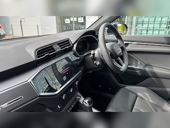 Used Audi Q3 2024 for sale - 75610555: Photo