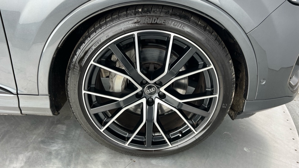 Used Audi Q7 2024 for sale - 76803998: Photo 5