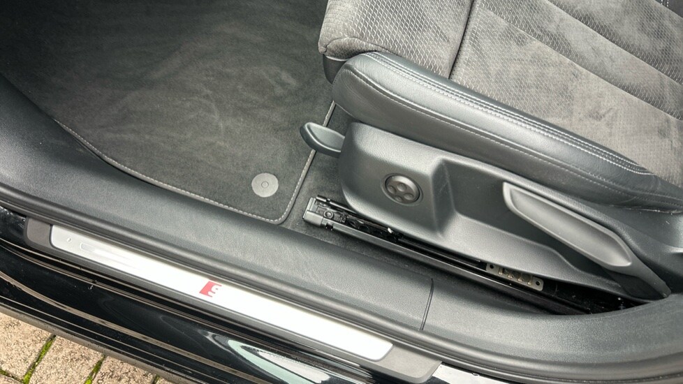 Used Audi A4 2019 for sale - 76966577: Photo 41