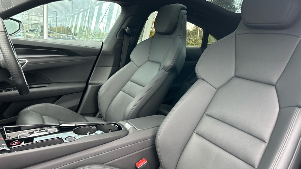 Used Audi e-tron GT 2022 for sale - 76563755: Photo 17