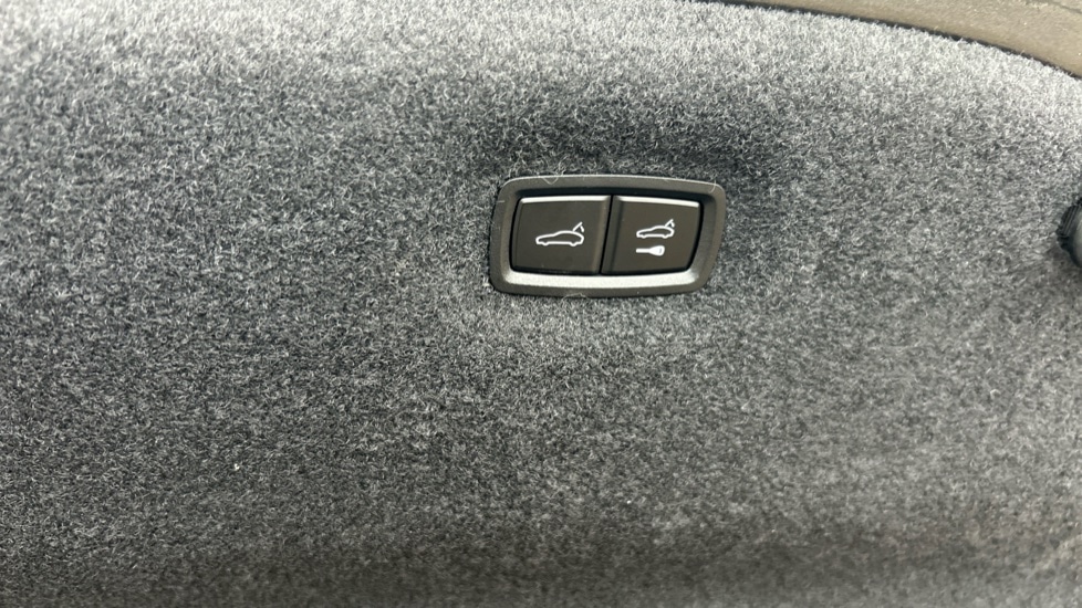 Used Audi e-tron GT 2022 for sale - 76563755: Photo 42