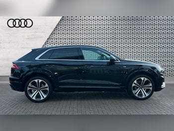 Used Audi Q8 2022 for sale - 76452203: Photo
