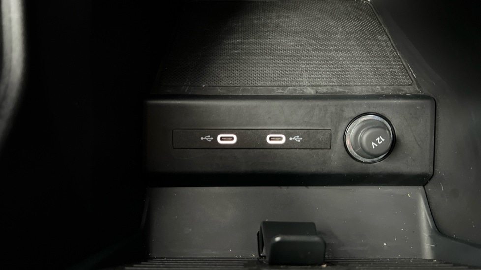 Used Audi Q4 e-tron 2024 for sale - 76523591: Photo 39