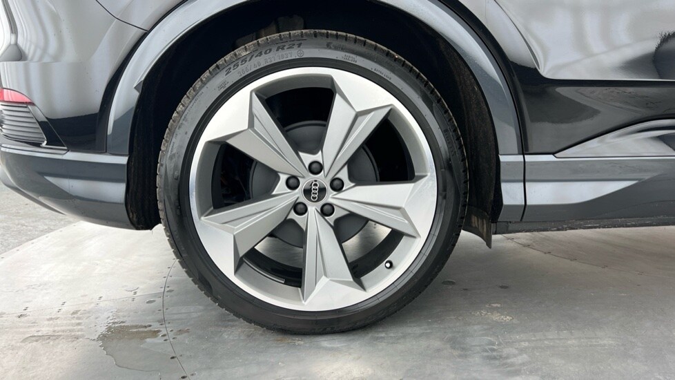 Used Audi Q4 e-tron 2025 for sale - 77043045: Photo 23