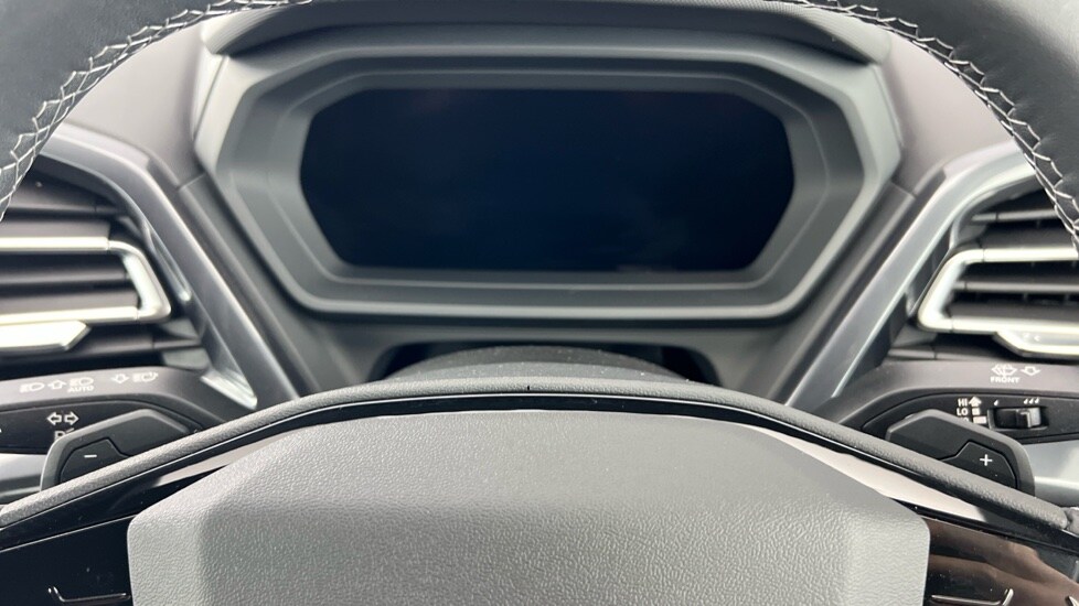 Used Audi Q4 e-tron 2025 for sale - 77043045: Photo 37