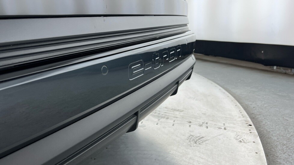 Used Audi Q4 e-tron 2025 for sale - 77043045: Photo 40