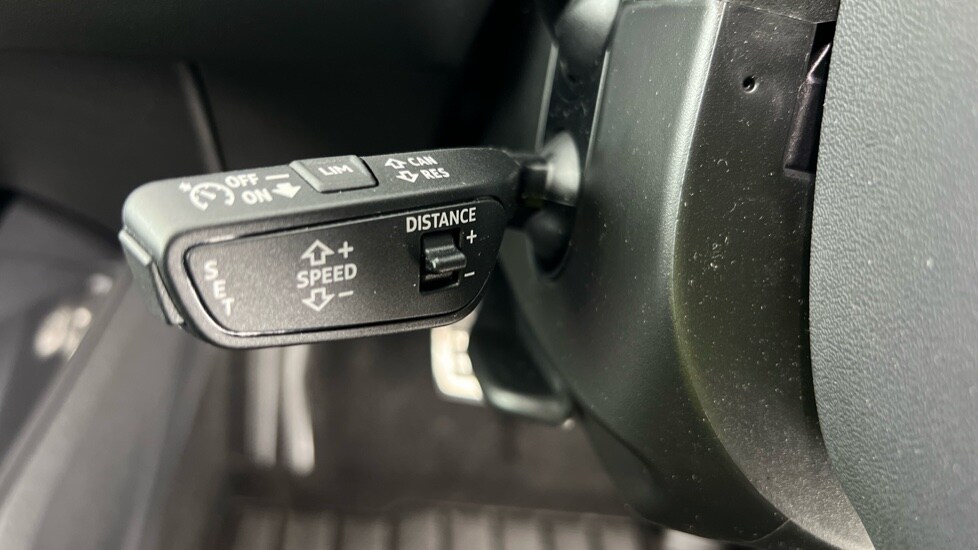 Used Audi Q4 e-tron 2025 for sale - 77043045: Photo 48