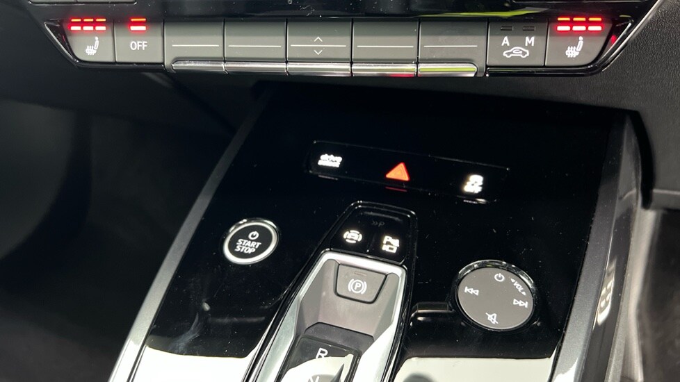 Used Audi Q4 e-tron 2025 for sale - 77043045: Photo 49