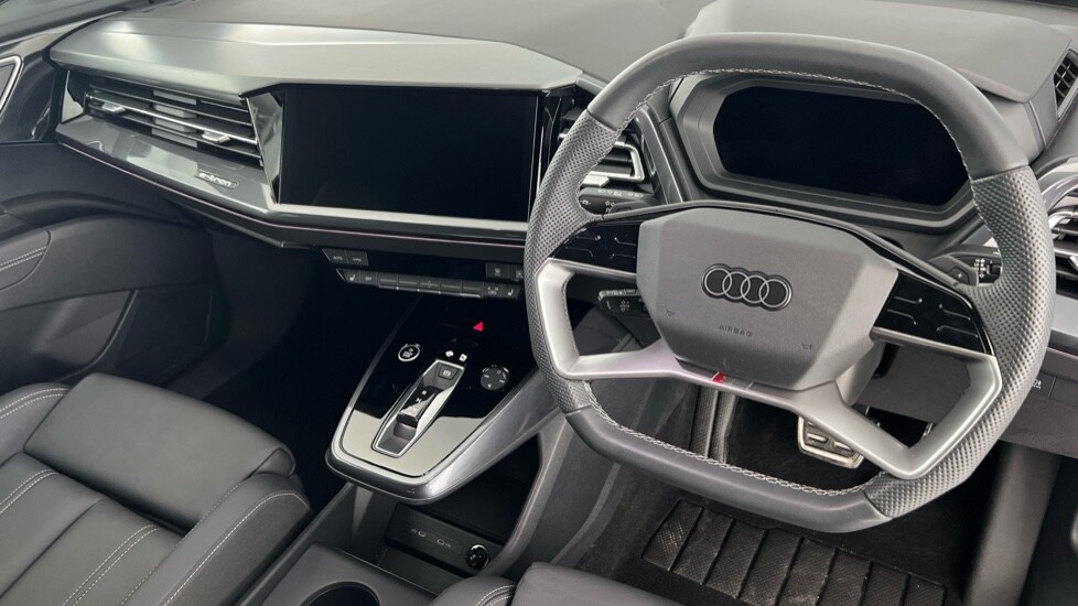 Used Audi Q4 e-tron 2025 for sale - 77043045: Photo 6