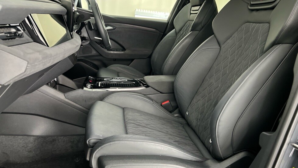 Used Audi Q6 e-tron 2025 for sale - 76745377: Photo 17