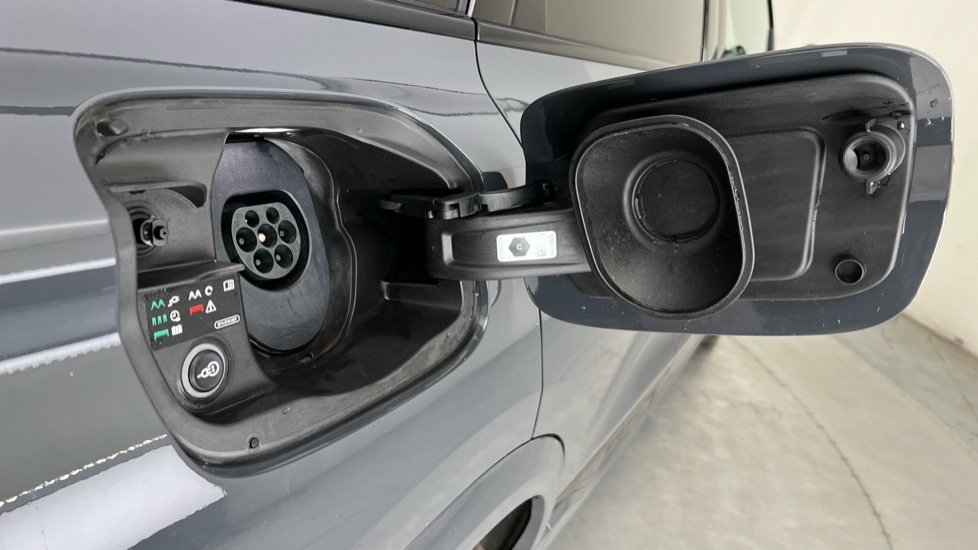 Used Audi Q6 e-tron 2025 for sale - 76745377: Photo 26