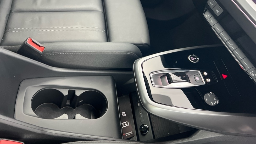 Used Audi Q4 e-tron 2024 for sale - 76803989: Photo 30