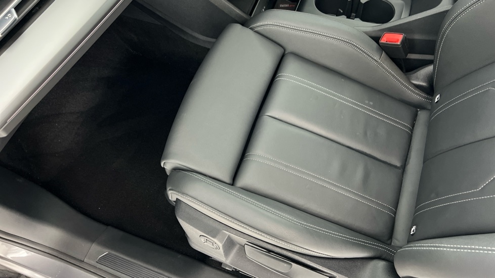 Used Audi Q4 e-tron 2024 for sale - 76803989: Photo 32