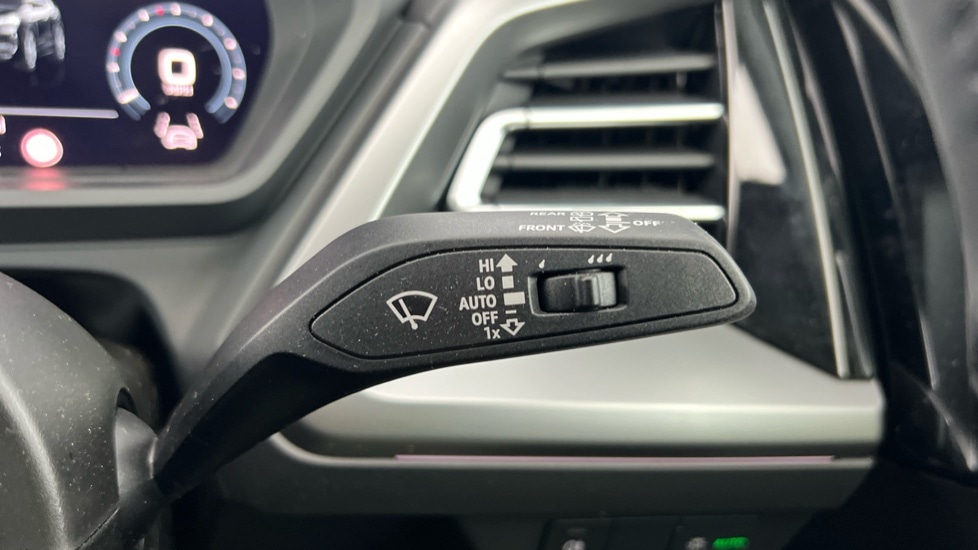 Used Audi Q4 e-tron 2024 for sale - 76803989: Photo 33