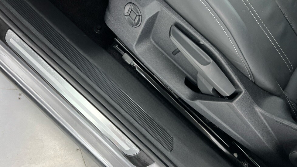 Used Audi Q4 e-tron 2024 for sale - 76803989: Photo 39