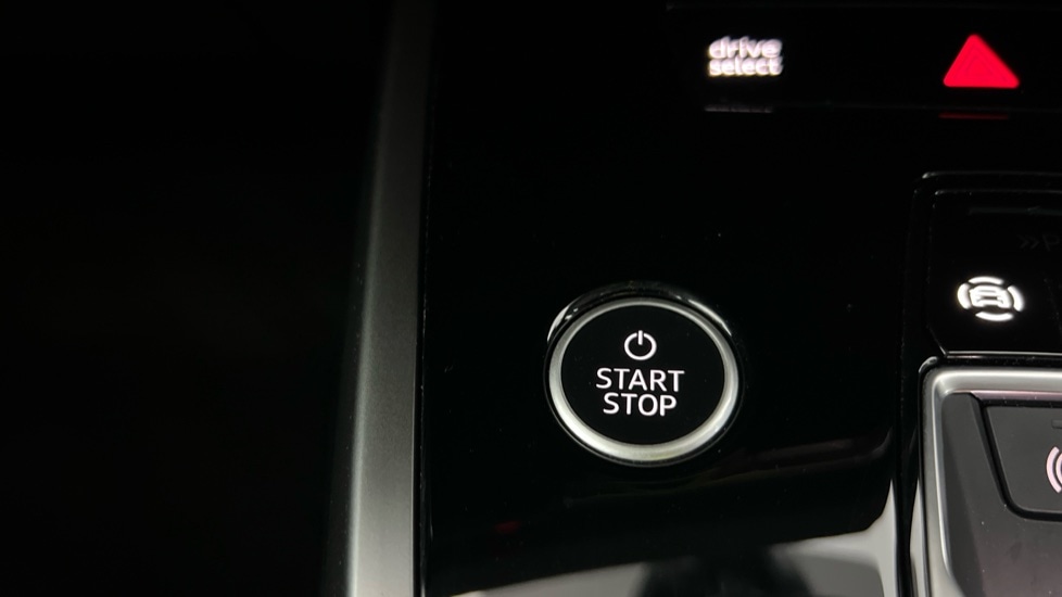 Used Audi Q4 e-tron 2024 for sale - 76803989: Photo 45