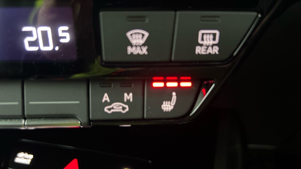 Used Audi Q4 e-tron 2024 for sale - 76803989: Photo 52