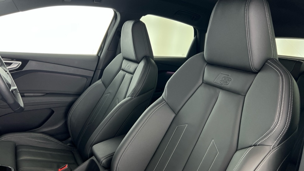 Used Audi Q4 e-tron 2024 for sale - 76691533: Photo 17