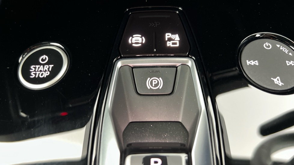 Used Audi Q4 e-tron 2024 for sale - 76691533: Photo 42