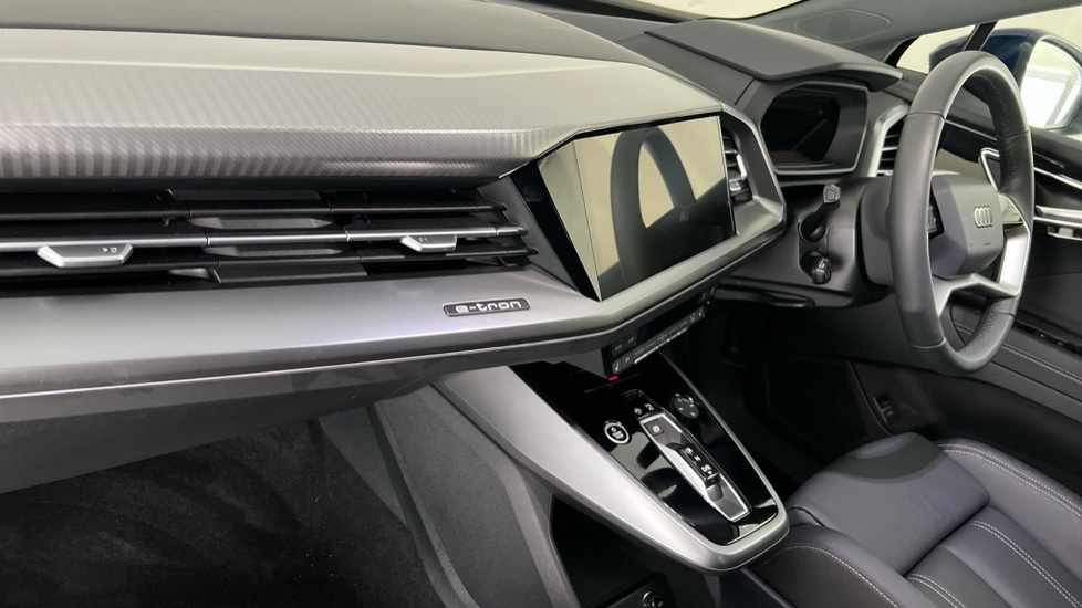 Used Audi Q4 e-tron 2025 for sale - 76796275: Photo 2